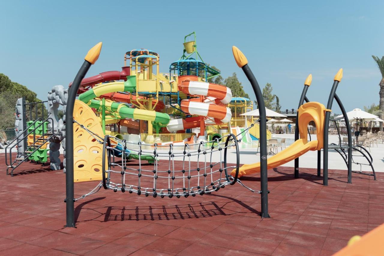 Helea Lifestyle Beach Resort Kallithéa 외부 사진 Playground in the park